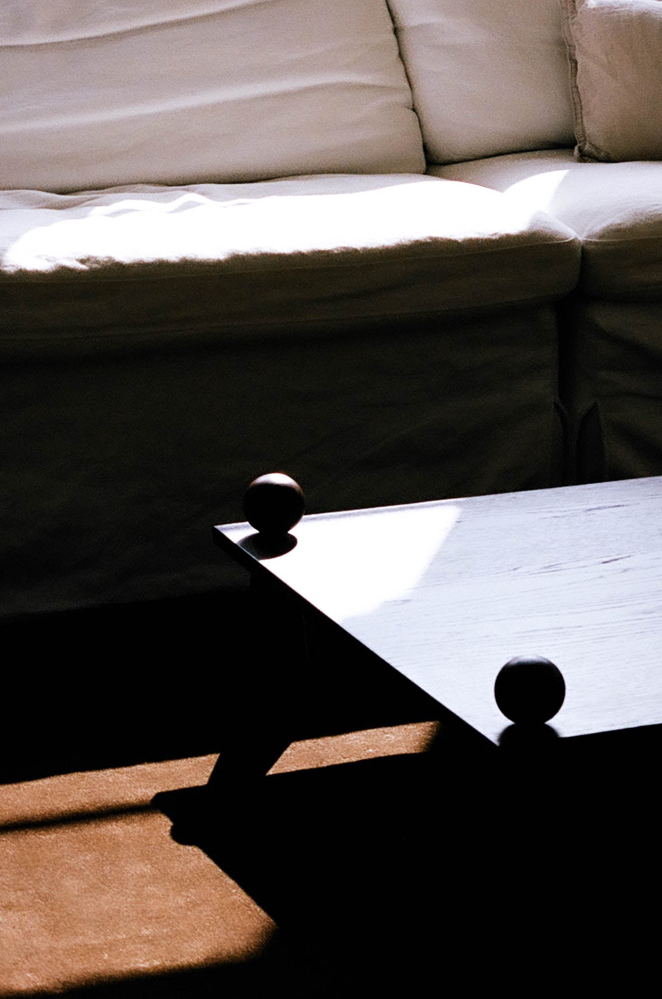 DOTT COFFEE TABLE - EBONY