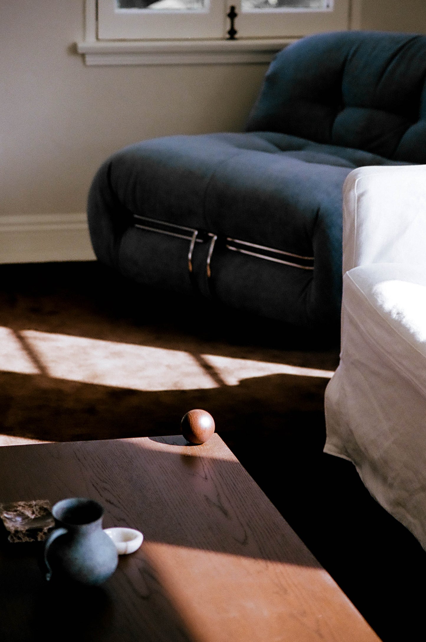 DOTT COFFEE TABLE - EBONY