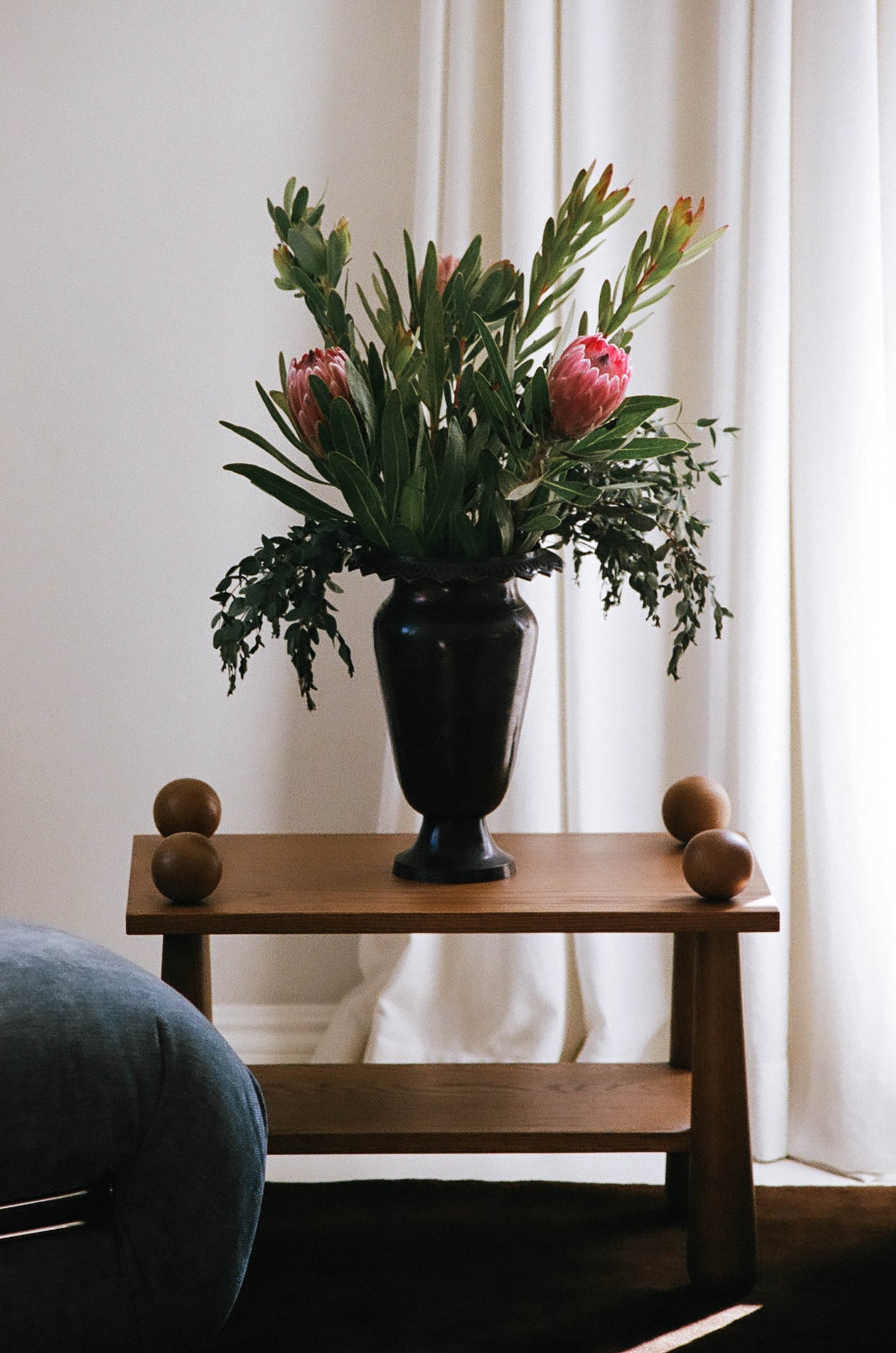 DOTT SIDE TABLE - NATURAL