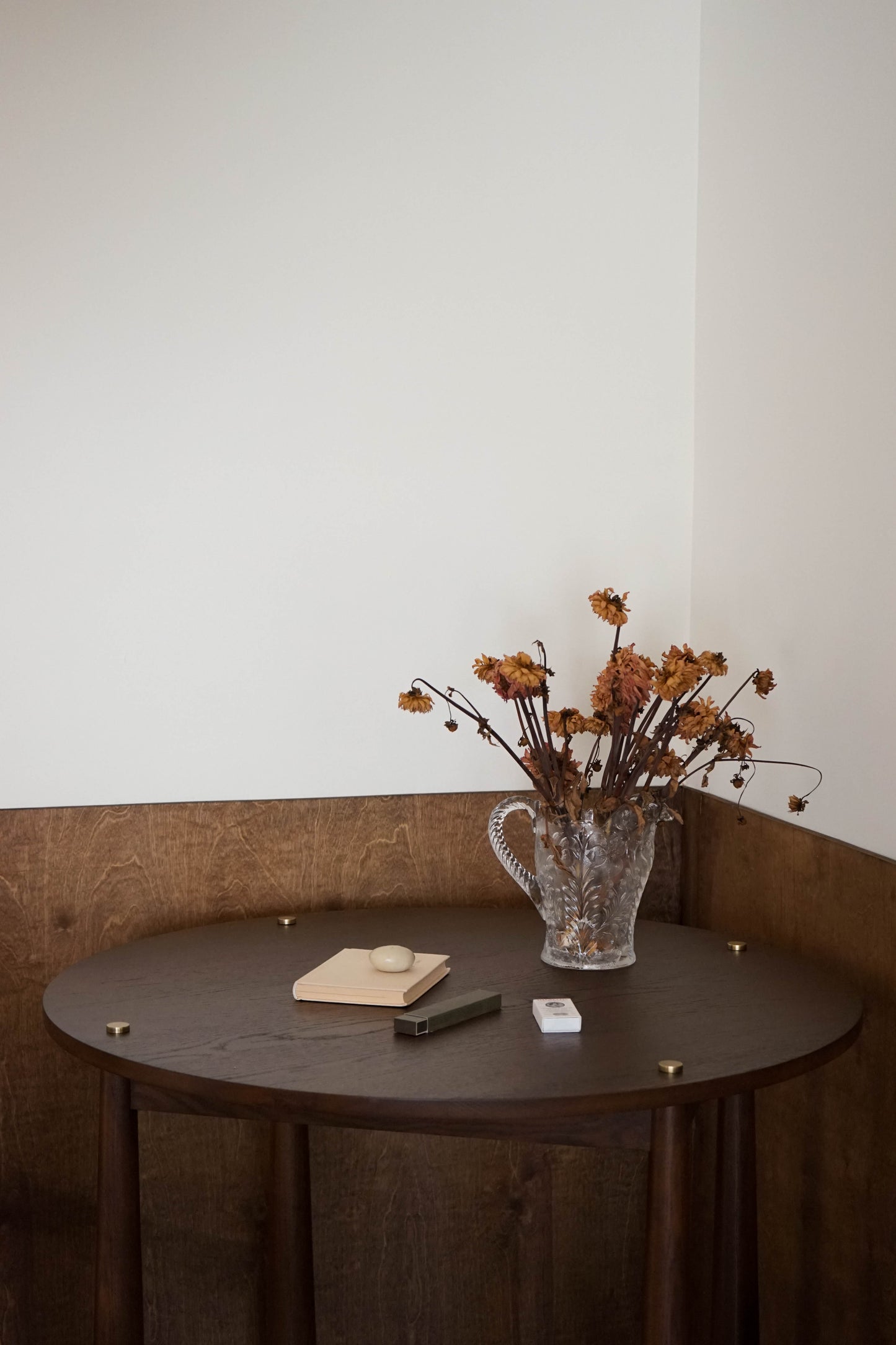 DOTT DINING TABLE - EBONY