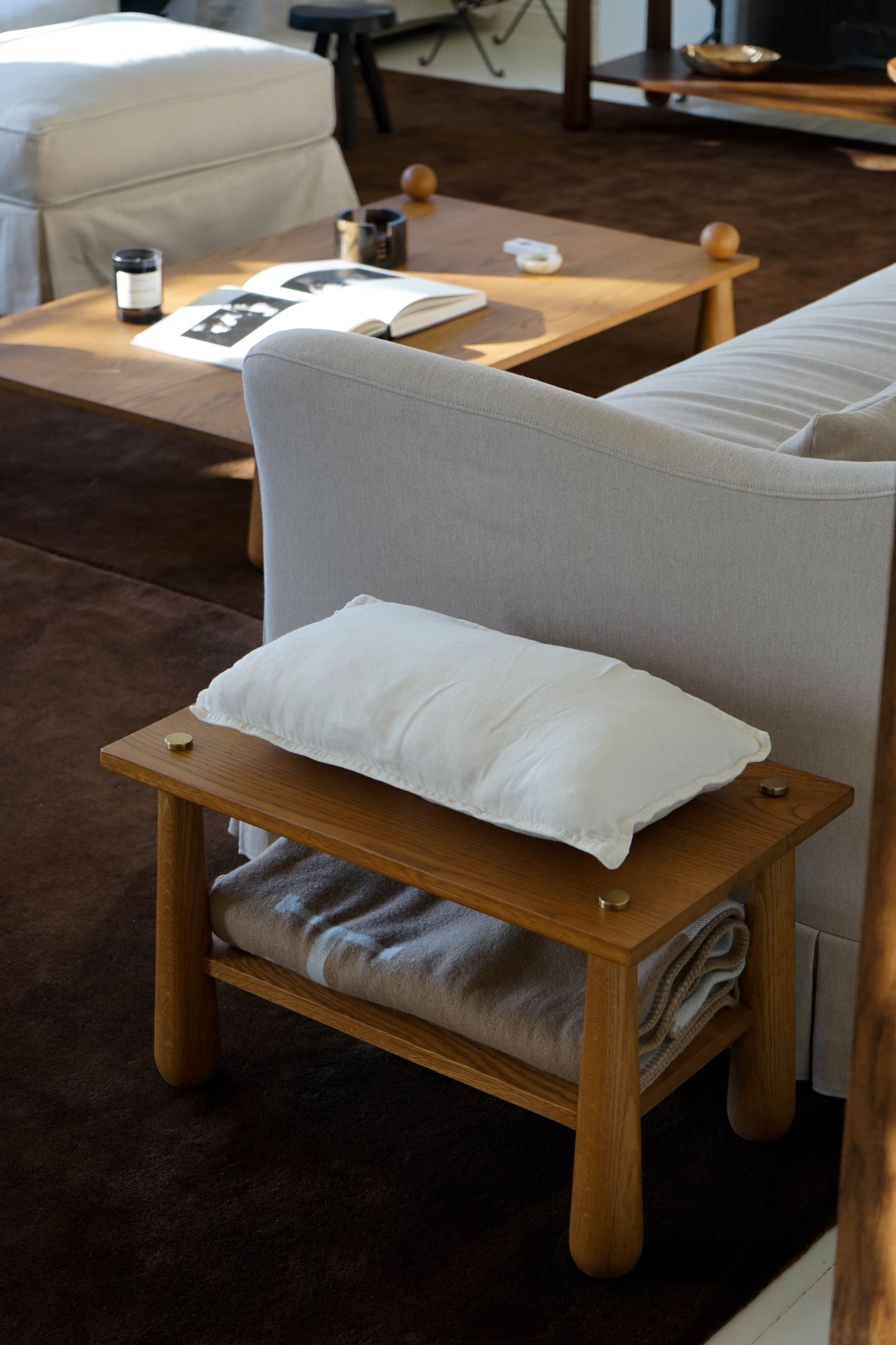 DOTT SIDE TABLE - NATURAL