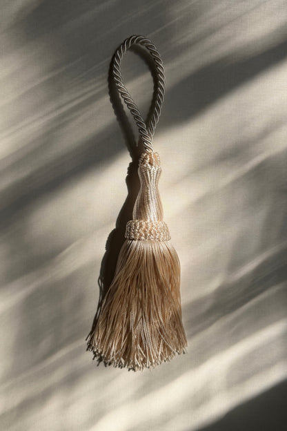 BALLERINA TASSEL - IVORY